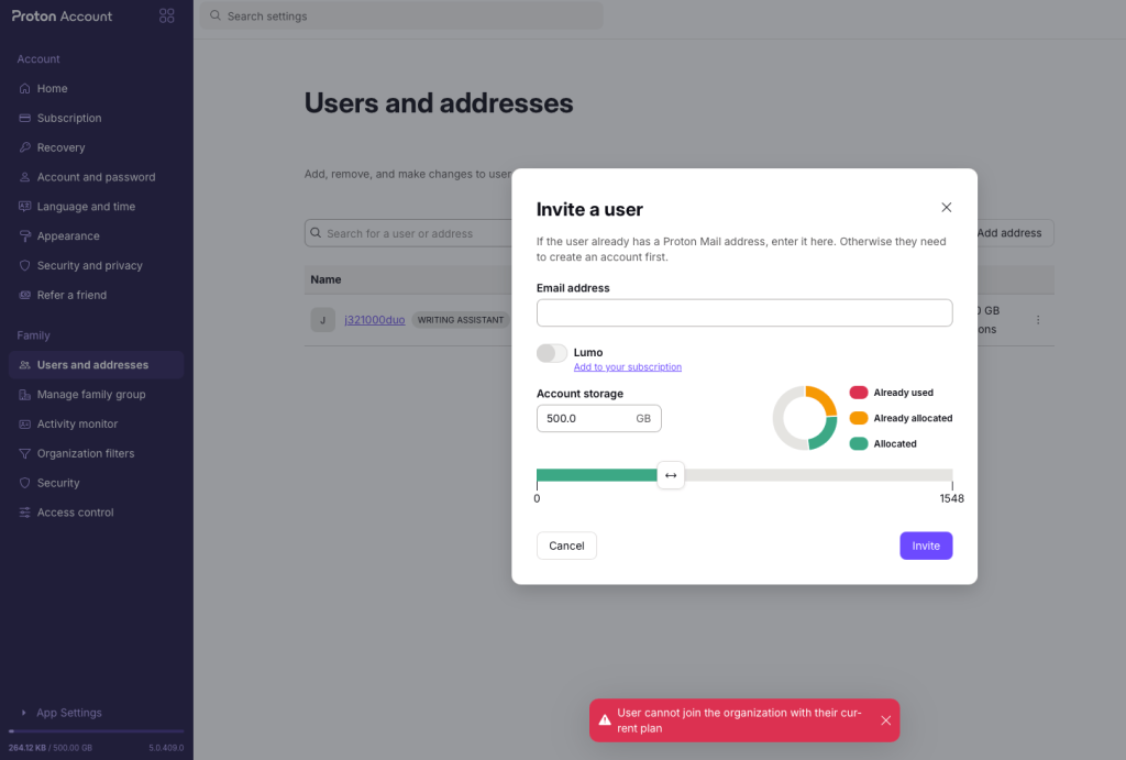 Proton pagina Users and addresses met de primaire beheerder en de knop invite user rechtsboven