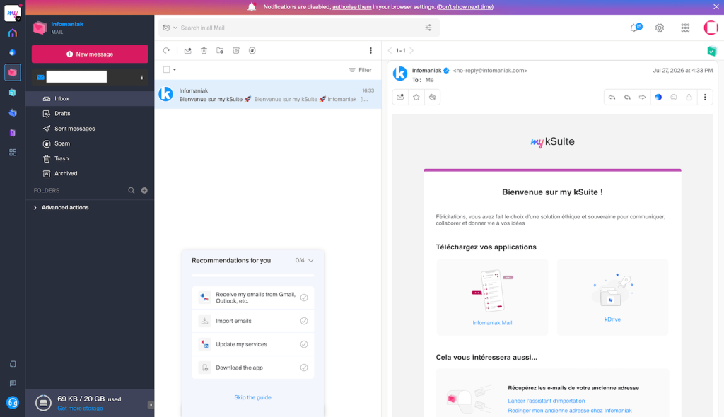 De interface van de Infomaniak Mail-inbox toont de e-maillijst en de welkomstmail van Infomaniak in het leesvenster.